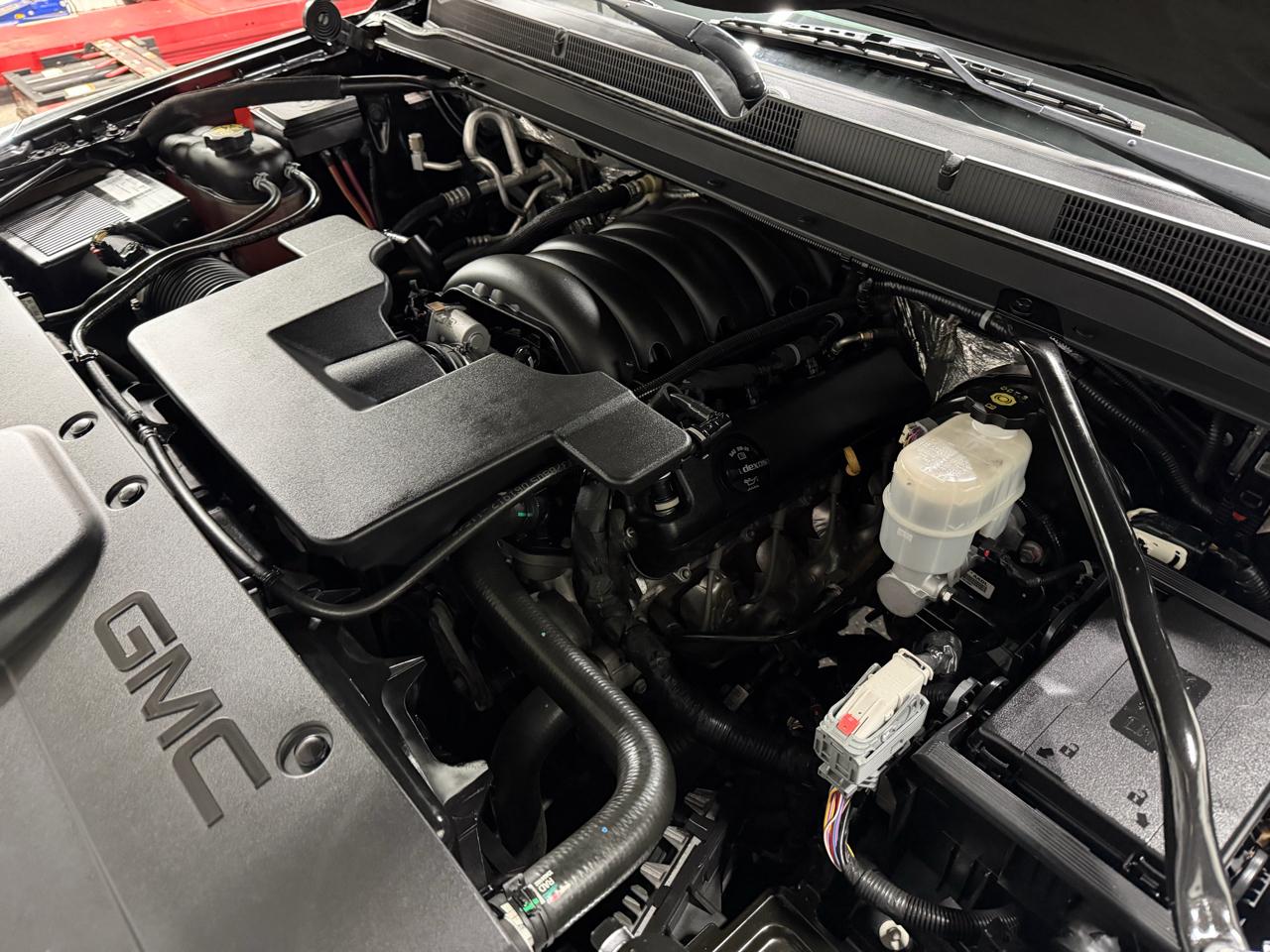 GMC Yukon XL Denali 4WD 2017