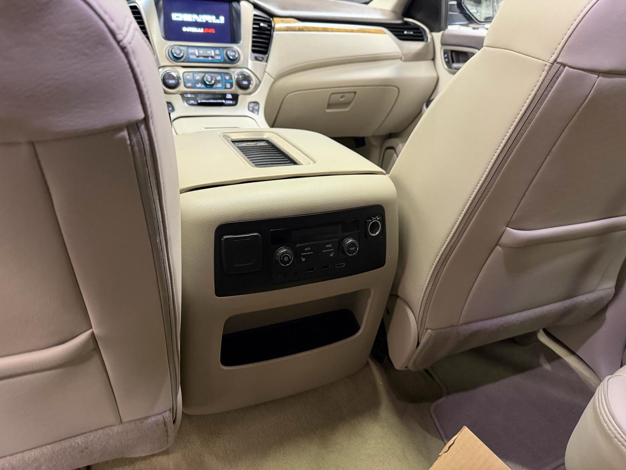 GMC Yukon XL Denali 4WD 2017