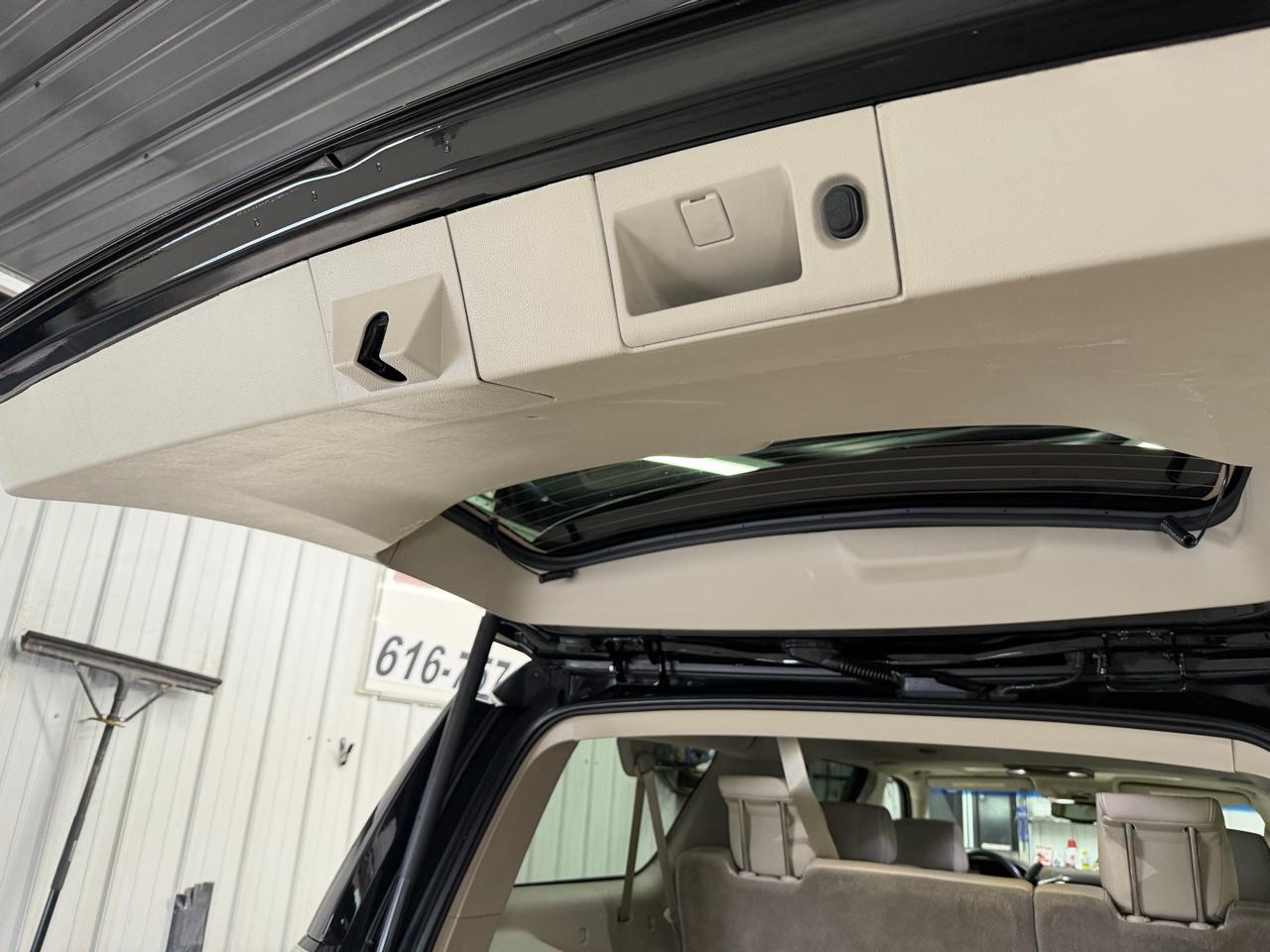 GMC Yukon XL Denali 4WD 2017