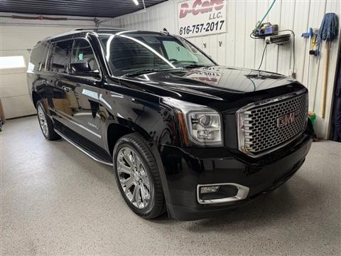 2017 GMC Yukon XL Denali 4WD