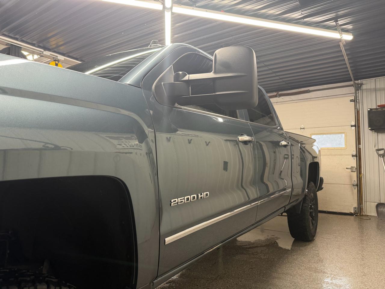 Chevrolet Silverado 2500HD 4WD Crew Cab 159" LTZ 2015
