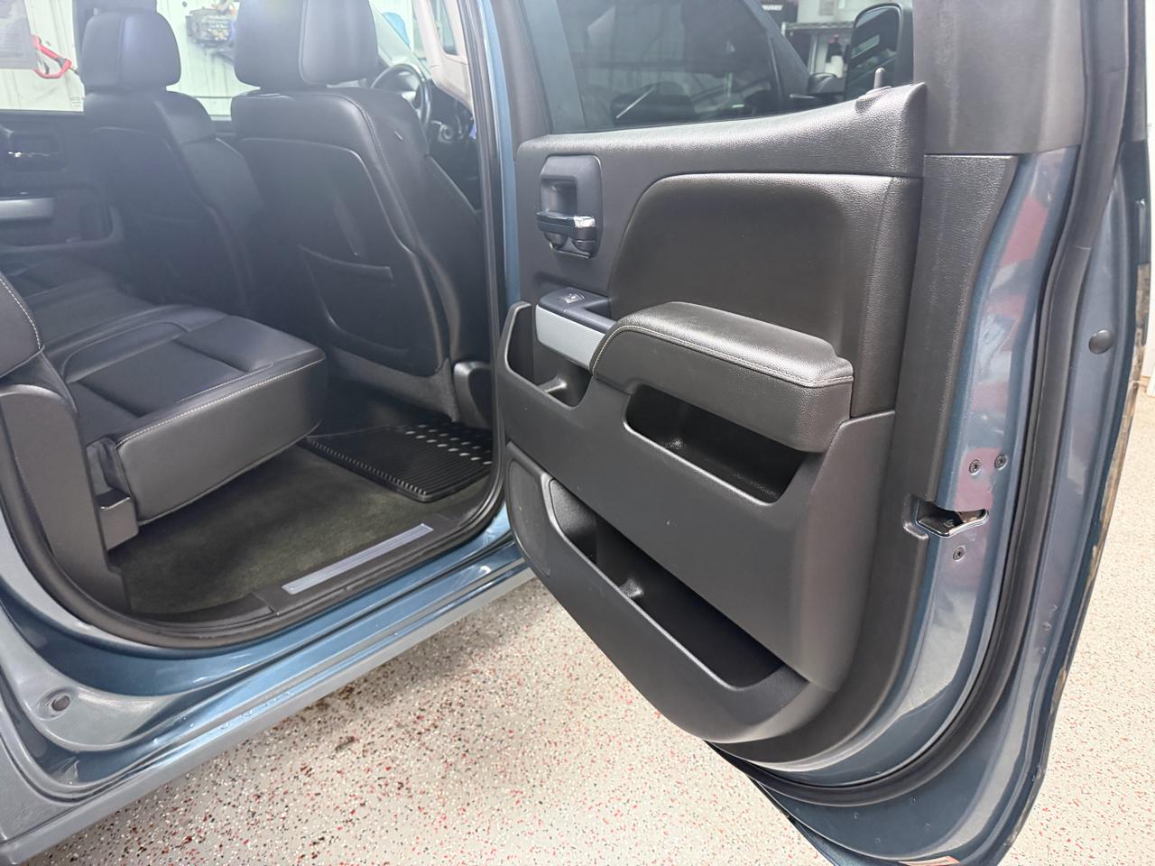 Chevrolet Silverado 2500HD 4WD Crew Cab 159" LTZ 2015