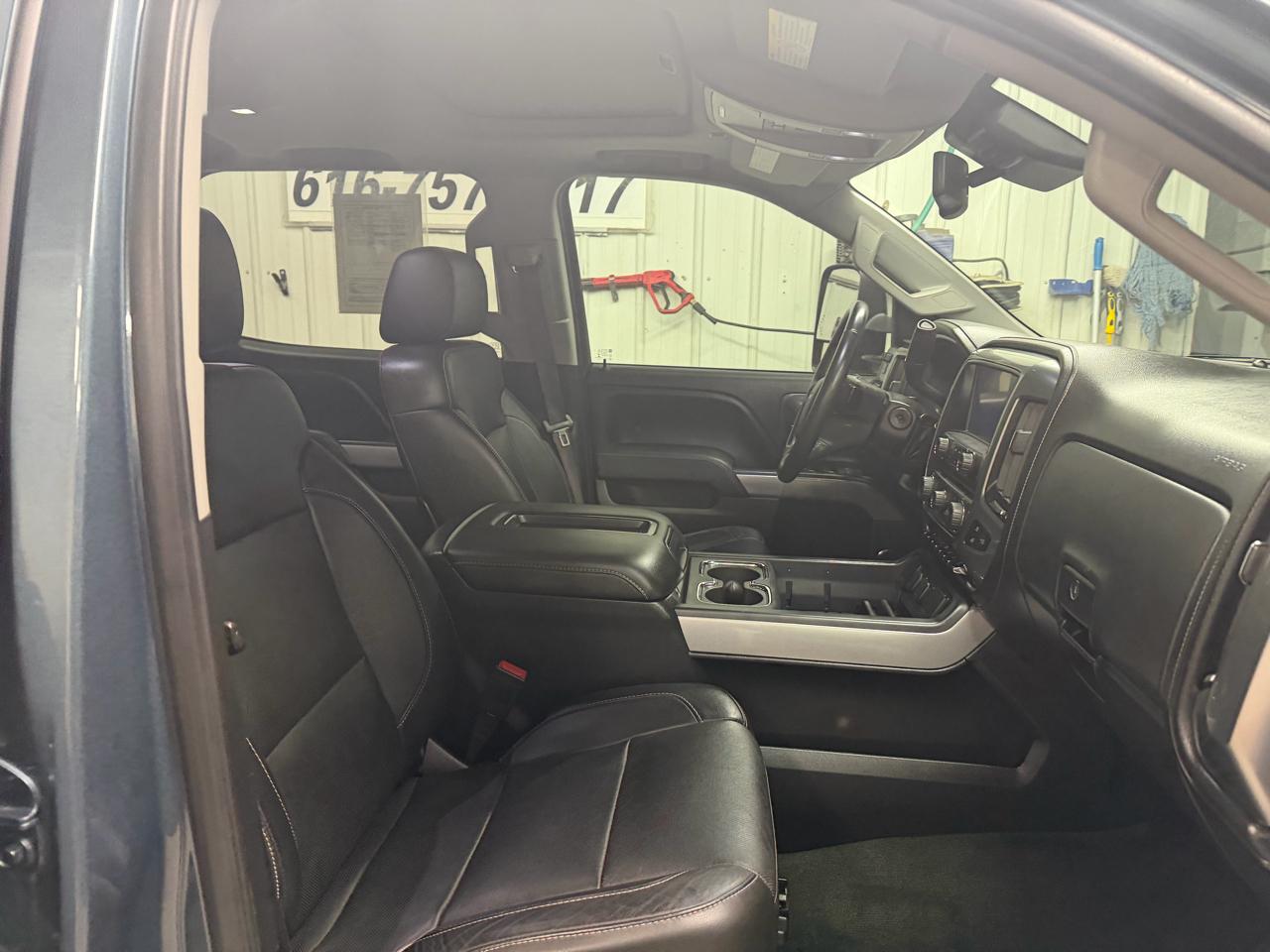 Chevrolet Silverado 2500HD 4WD Crew Cab 159" LTZ 2015