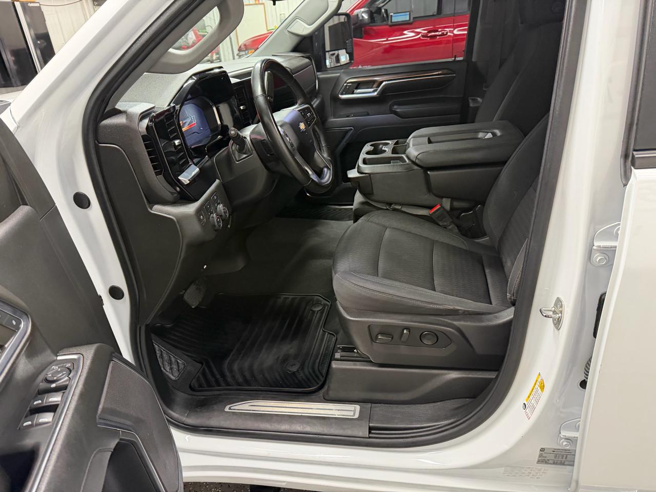 Chevrolet Silverado 2500HD 4WD Crew Cab 167" LT w/2LT 2024