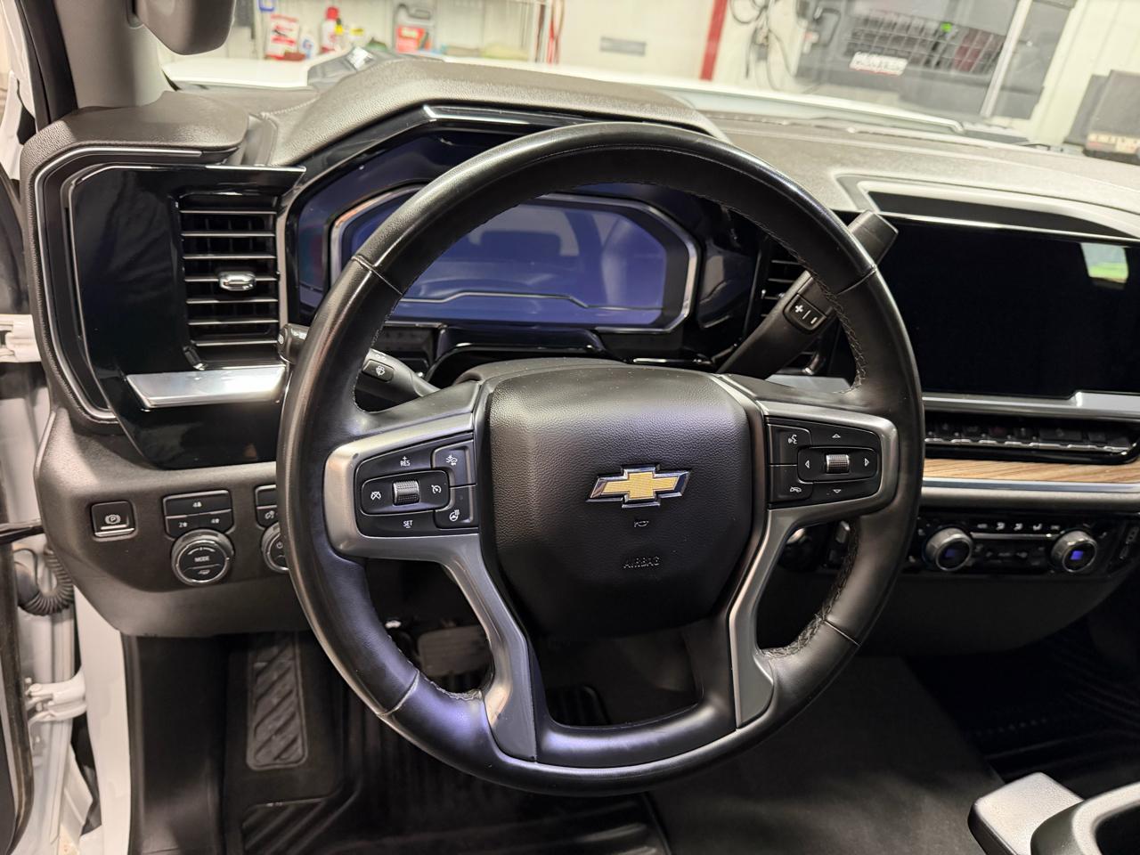 Chevrolet Silverado 2500HD 4WD Crew Cab 167" LT w/2LT 2024