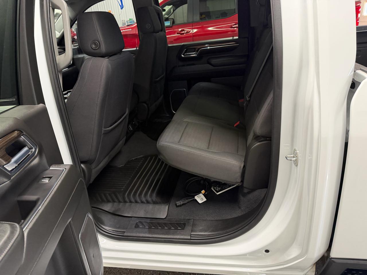 Chevrolet Silverado 2500HD 4WD Crew Cab 167" LT w/2LT 2024