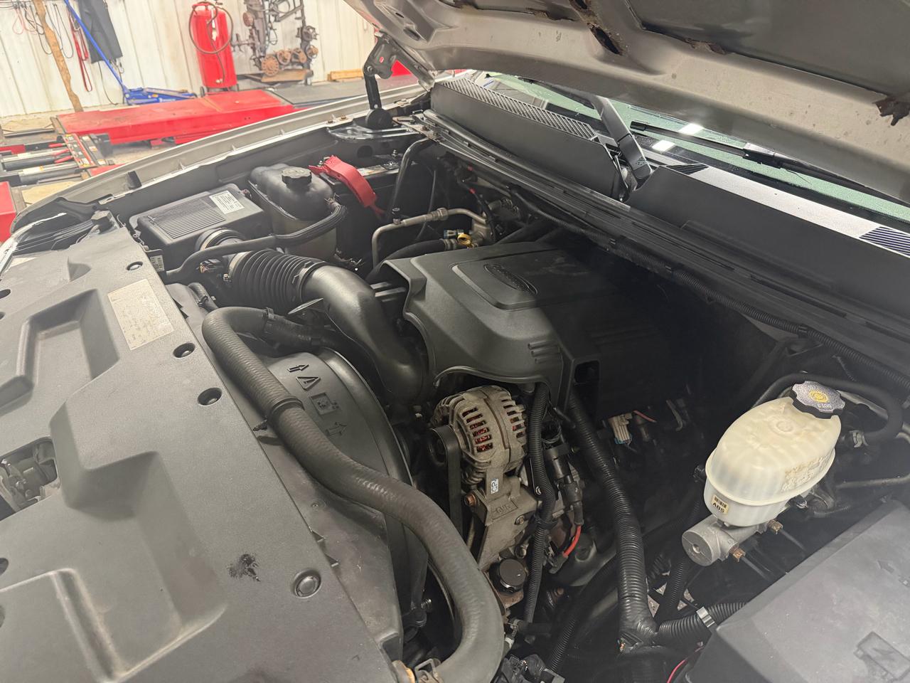 GMC Sierra 2500HD 4WD Crew Cab 153.7" SLE 2008