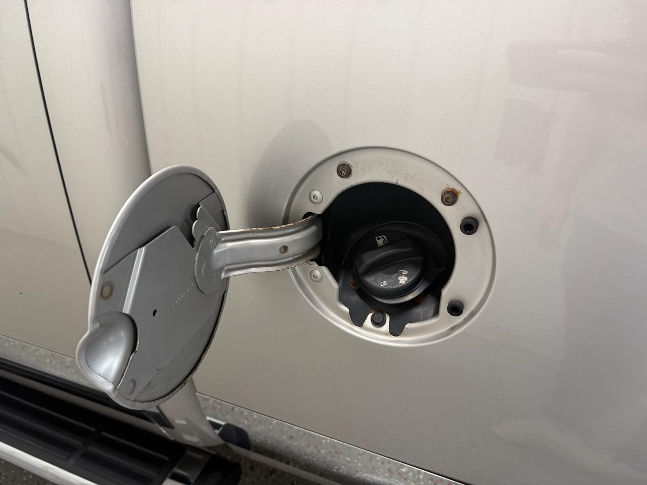 GMC Sierra 2500HD 4WD Crew Cab 153.7" SLE 2008