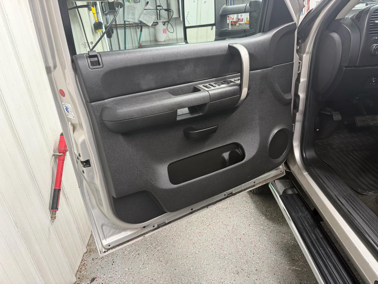 GMC Sierra 2500HD 4WD Crew Cab 153.7" SLE 2008