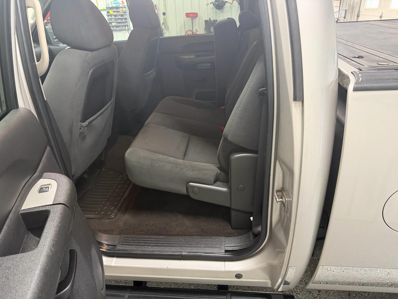 GMC Sierra 2500HD 4WD Crew Cab 153.7" SLE 2008