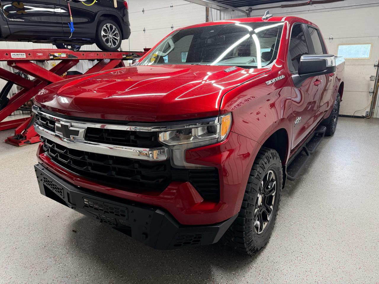 Chevrolet Silverado 1500 4WD Crew Cab 147" LT w/2FL 2023