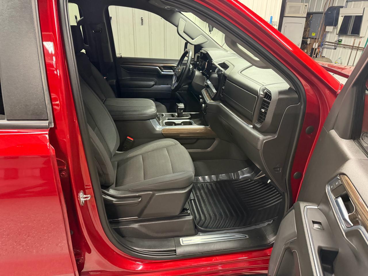 Chevrolet Silverado 1500 4WD Crew Cab 147" LT w/2FL 2023