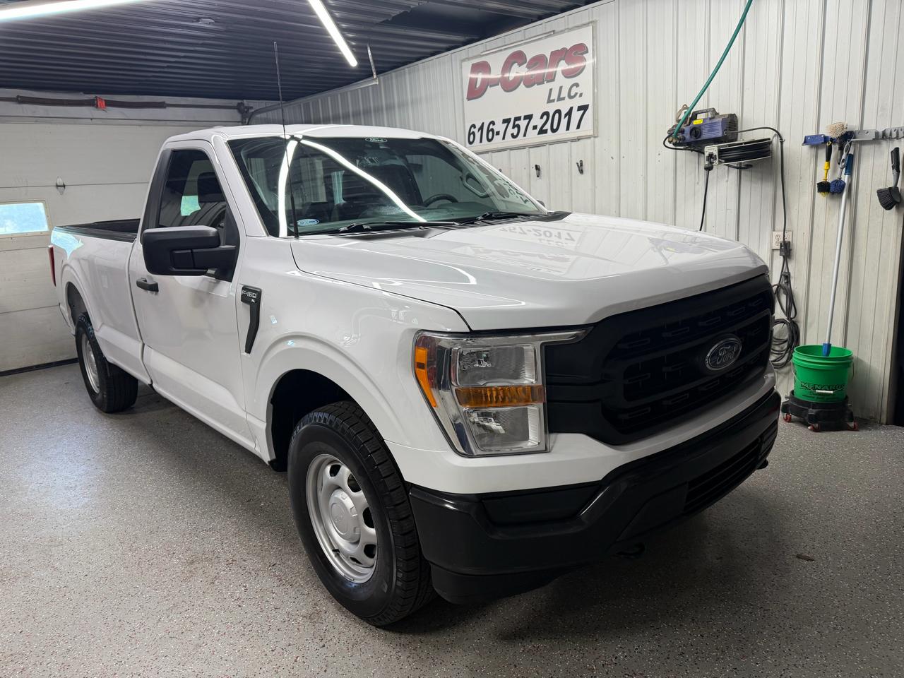 Ford F-150 4WD Reg Cab 141" XL 2021
