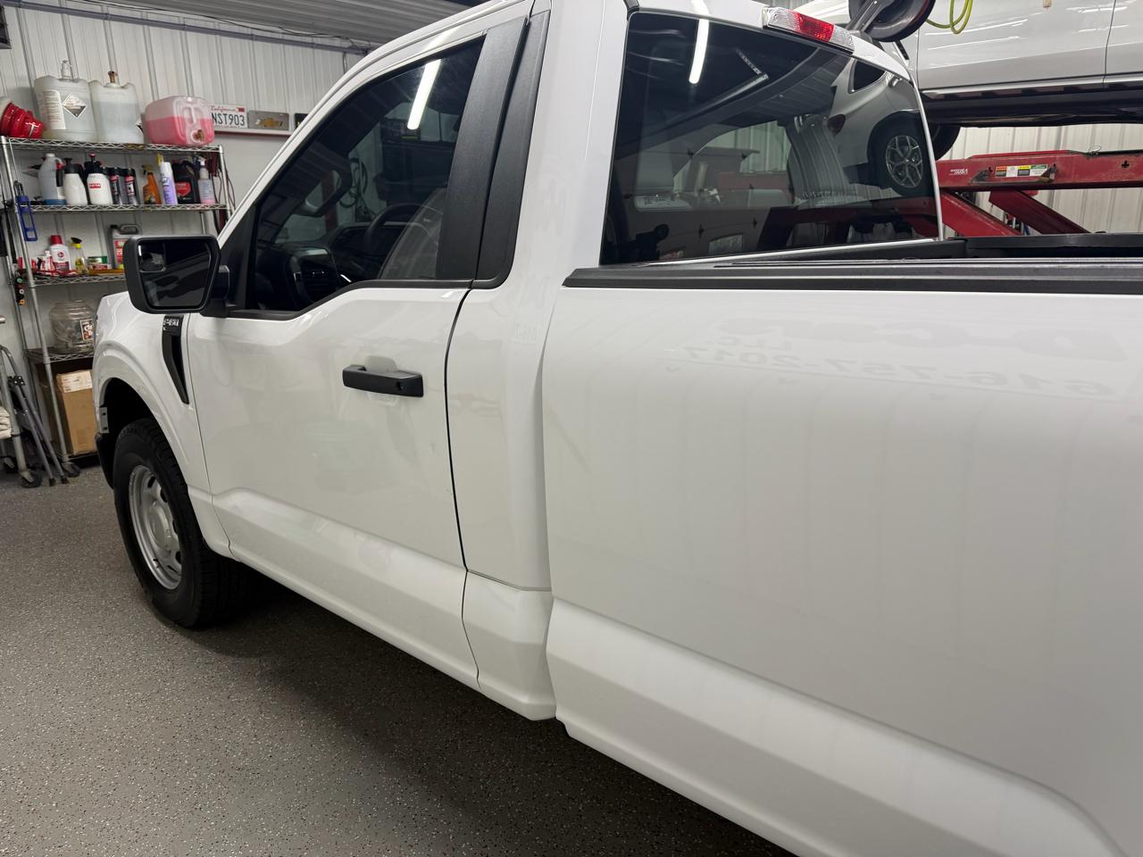 Ford F-150 4WD Reg Cab 141" XL 2021