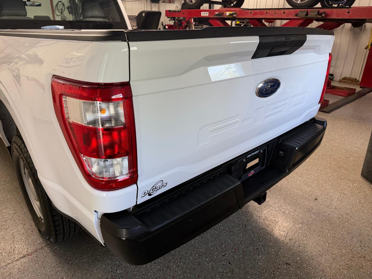Ford F-150 4WD Reg Cab 141" XL 2021