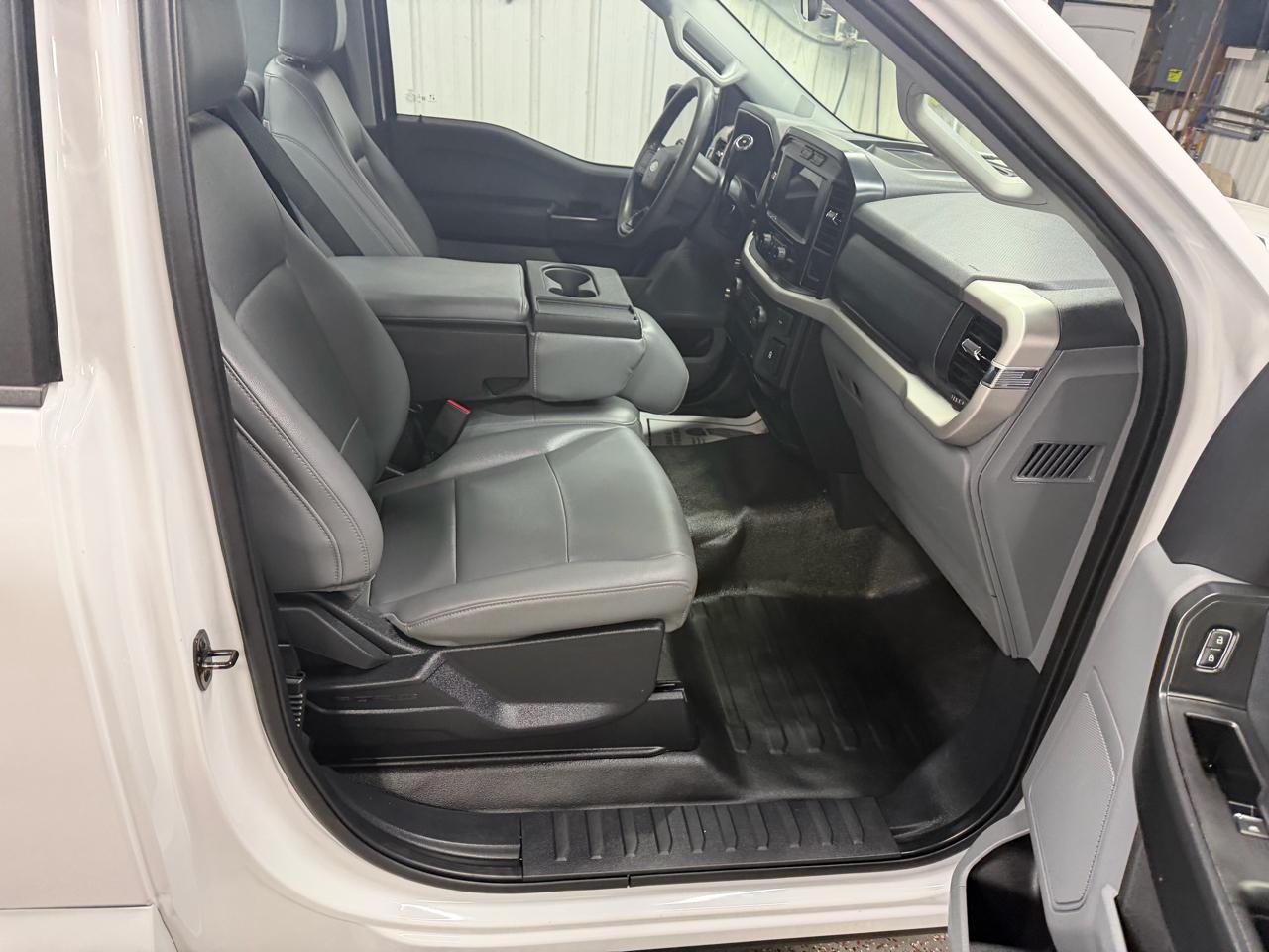 Ford F-150 4WD Reg Cab 141" XL 2021