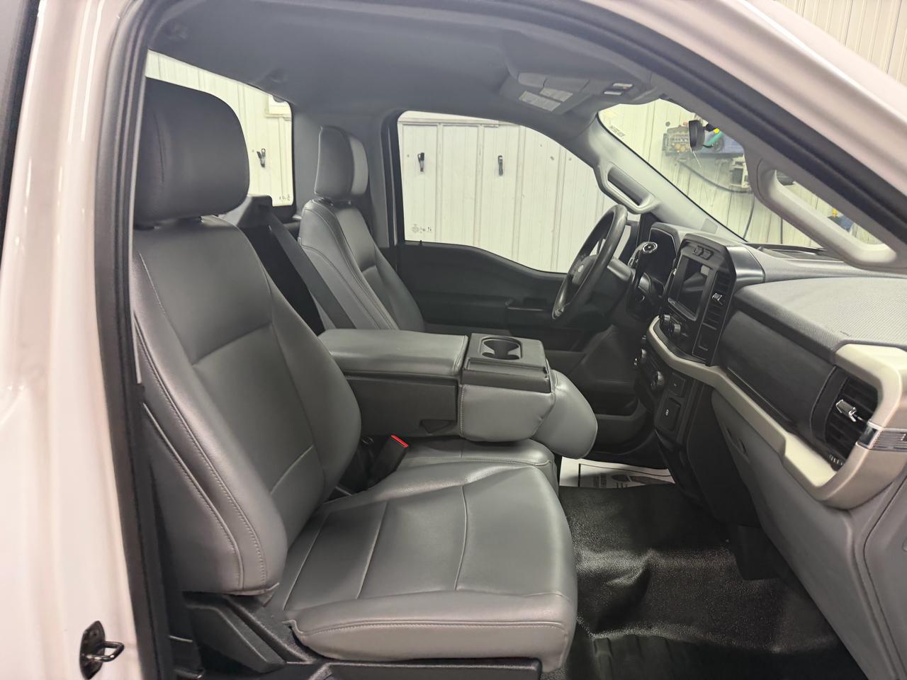 Ford F-150 4WD Reg Cab 141" XL 2021
