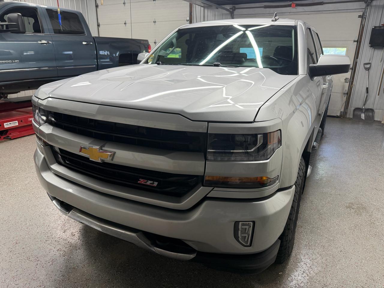Chevrolet Silverado 1500 4WD Crew Cab 153.0" LT w/2LT 2017
