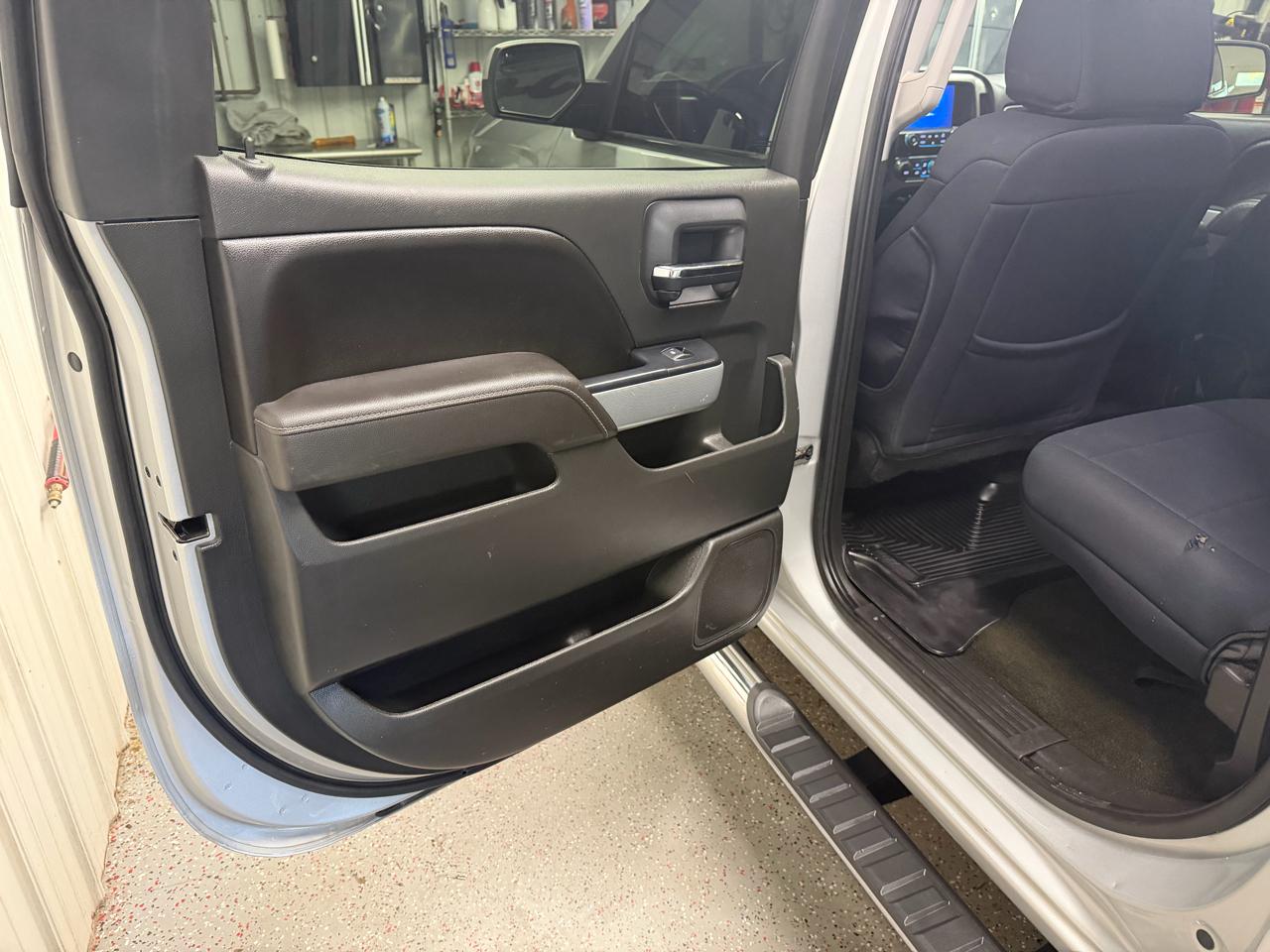 Chevrolet Silverado 1500 4WD Crew Cab 153.0" LT w/2LT 2017