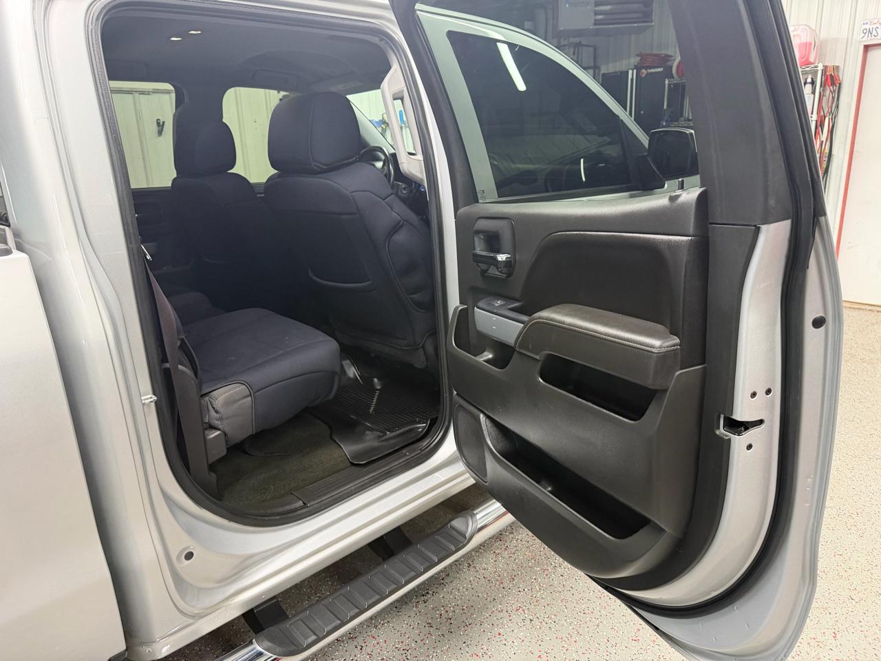 Chevrolet Silverado 1500 4WD Crew Cab 153.0" LT w/2LT 2017