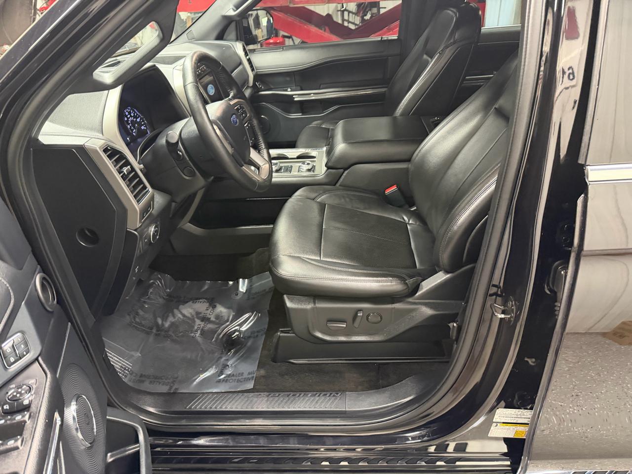 Ford Expedition MAX XLT 4WD 2020