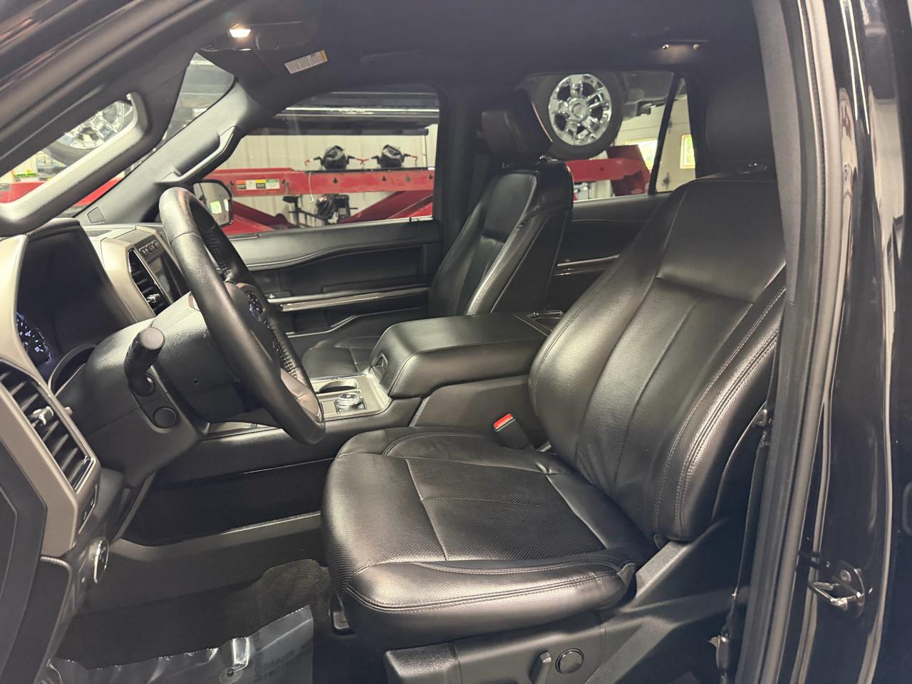 Ford Expedition MAX XLT 4WD 2020