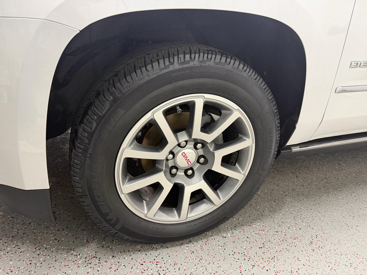 GMC Yukon XL Denali 4WD 2016