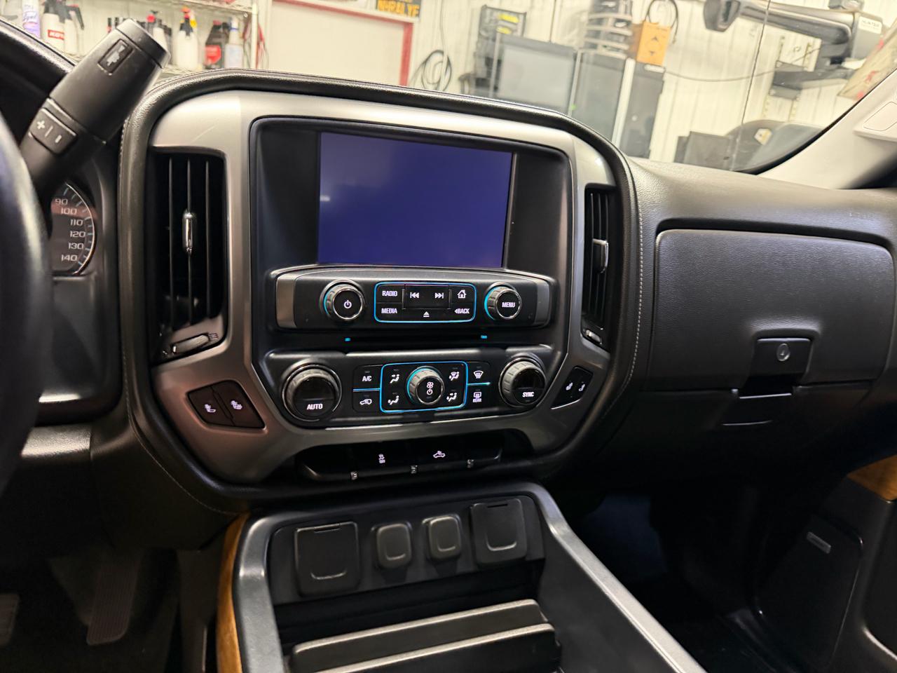 Chevrolet Silverado 1500 4WD Crew Cab 147" LTZ 2017