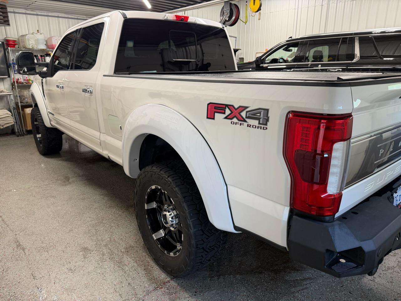 Ford F-250 SD Platinum Crew Cab 4WD 2018