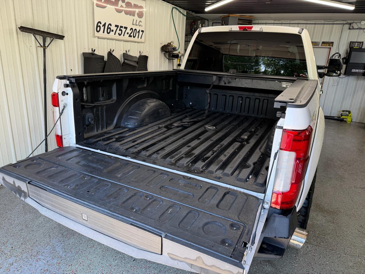 Ford F-250 SD Platinum Crew Cab 4WD 2018