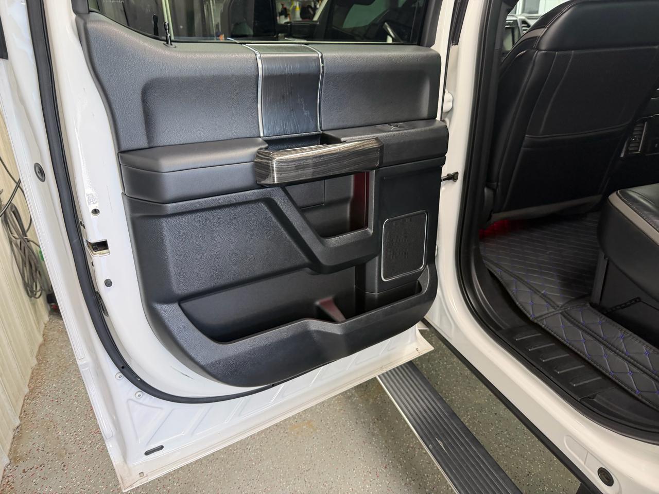 Ford F-250 SD Platinum Crew Cab 4WD 2018