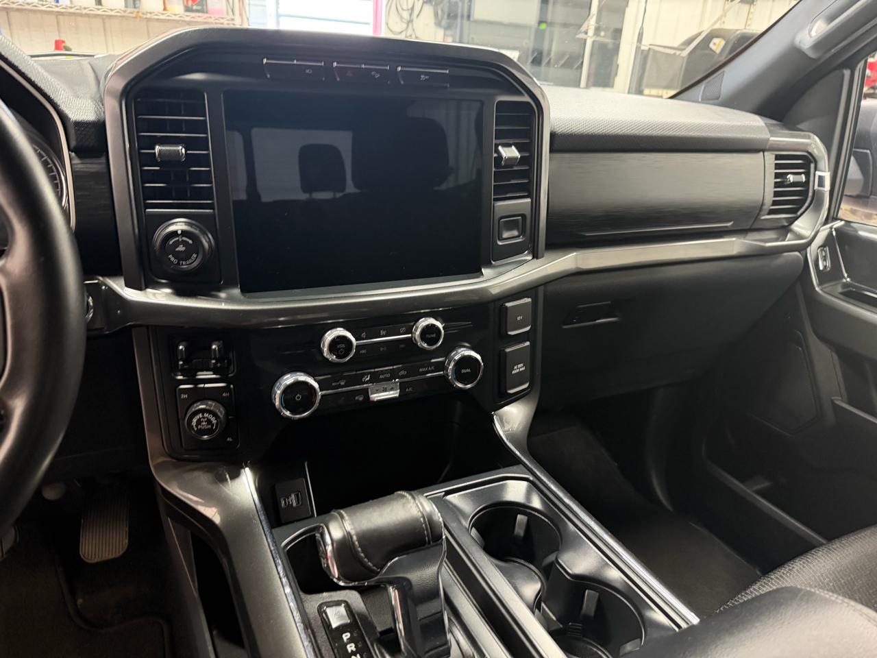 Ford F-150 4WD SuperCrew 157" XLT 2022