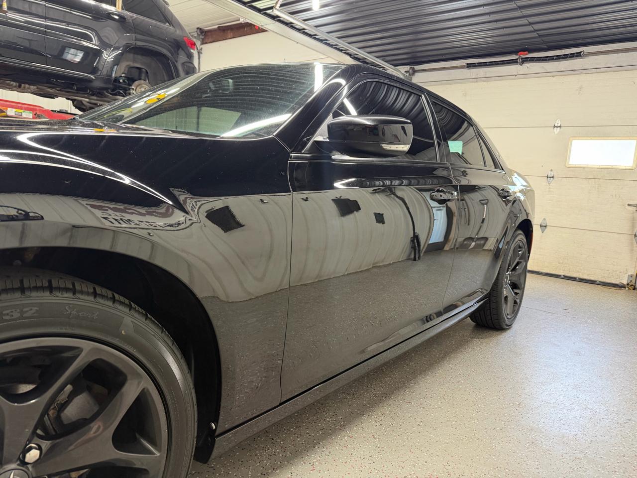 Chrysler 300 S V6 RWD 2021