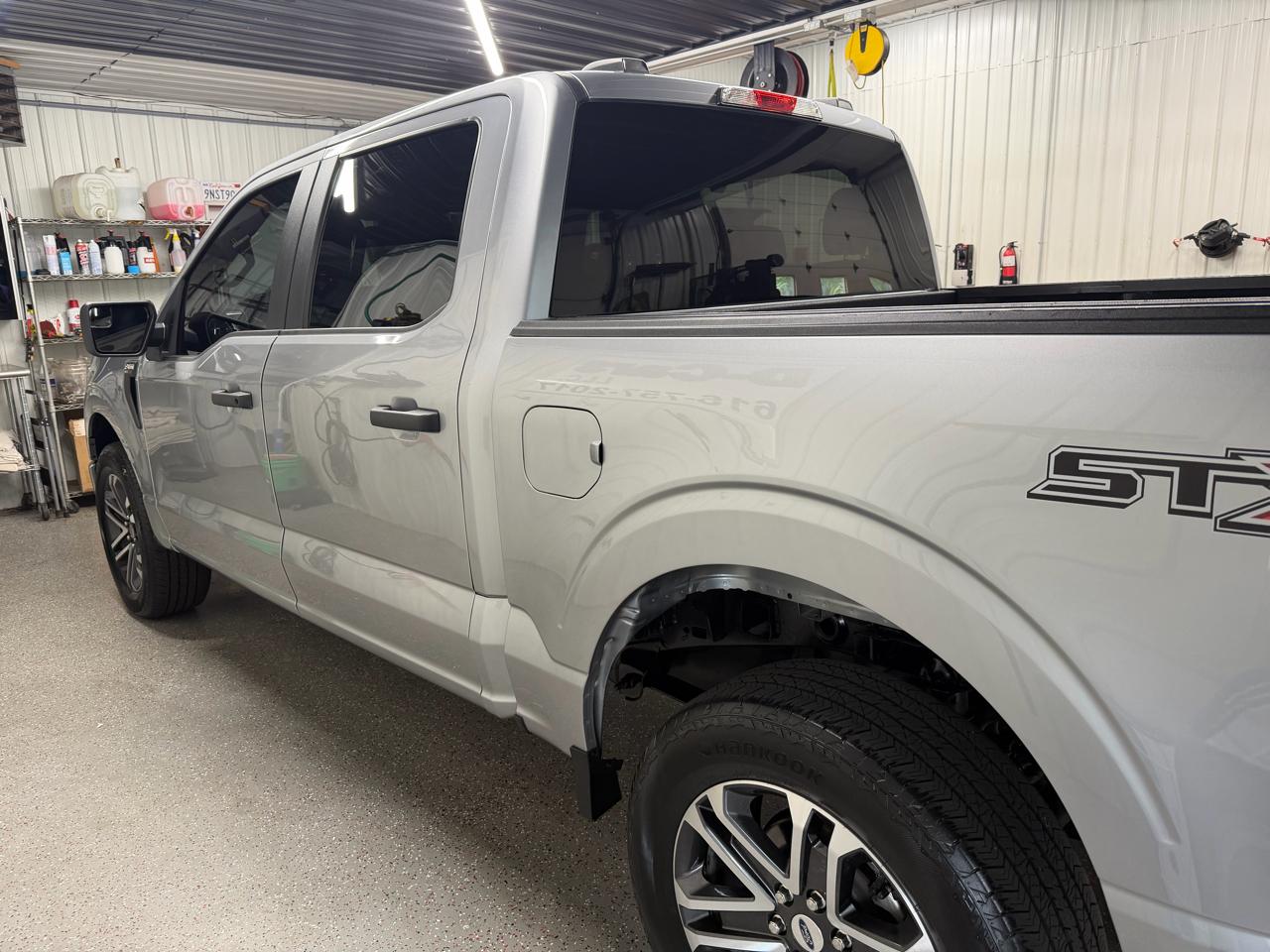 Ford F-150 4WD SuperCrew 145" STX 2022