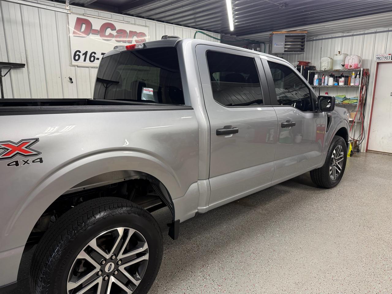 Ford F-150 4WD SuperCrew 145" STX 2022