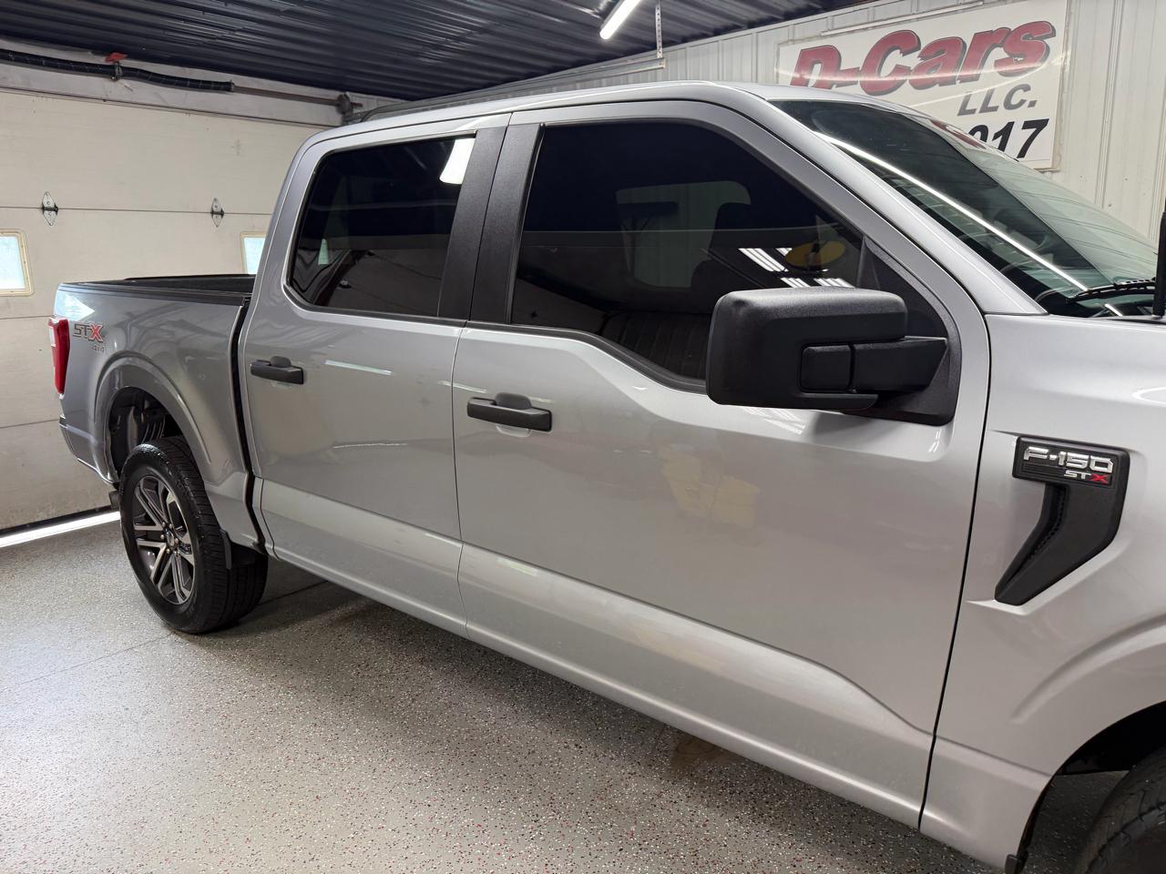 Ford F-150 4WD SuperCrew 145" STX 2022