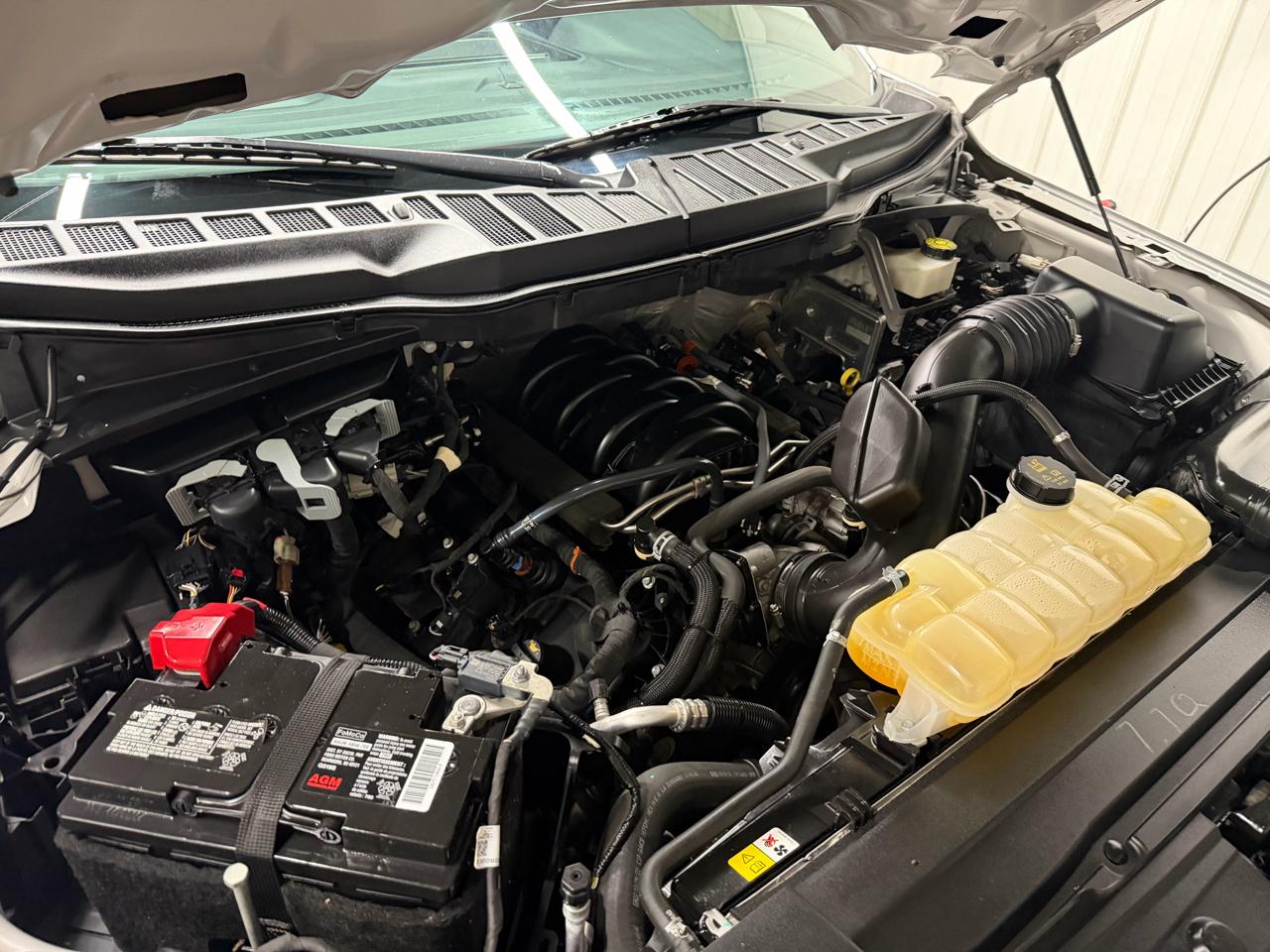 Ford F-150 4WD SuperCrew 145" STX 2022