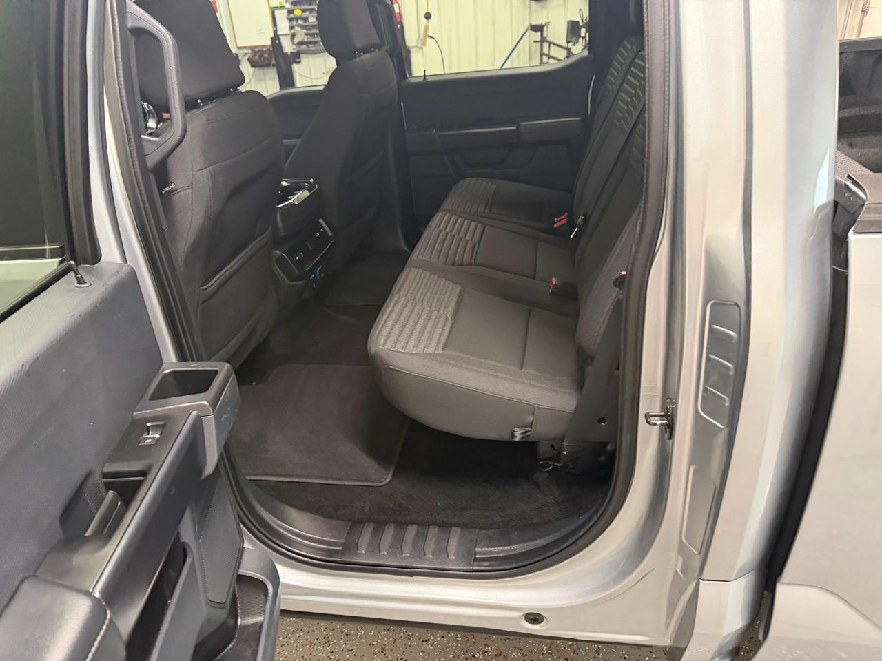 Ford F-150 4WD SuperCrew 145" STX 2022