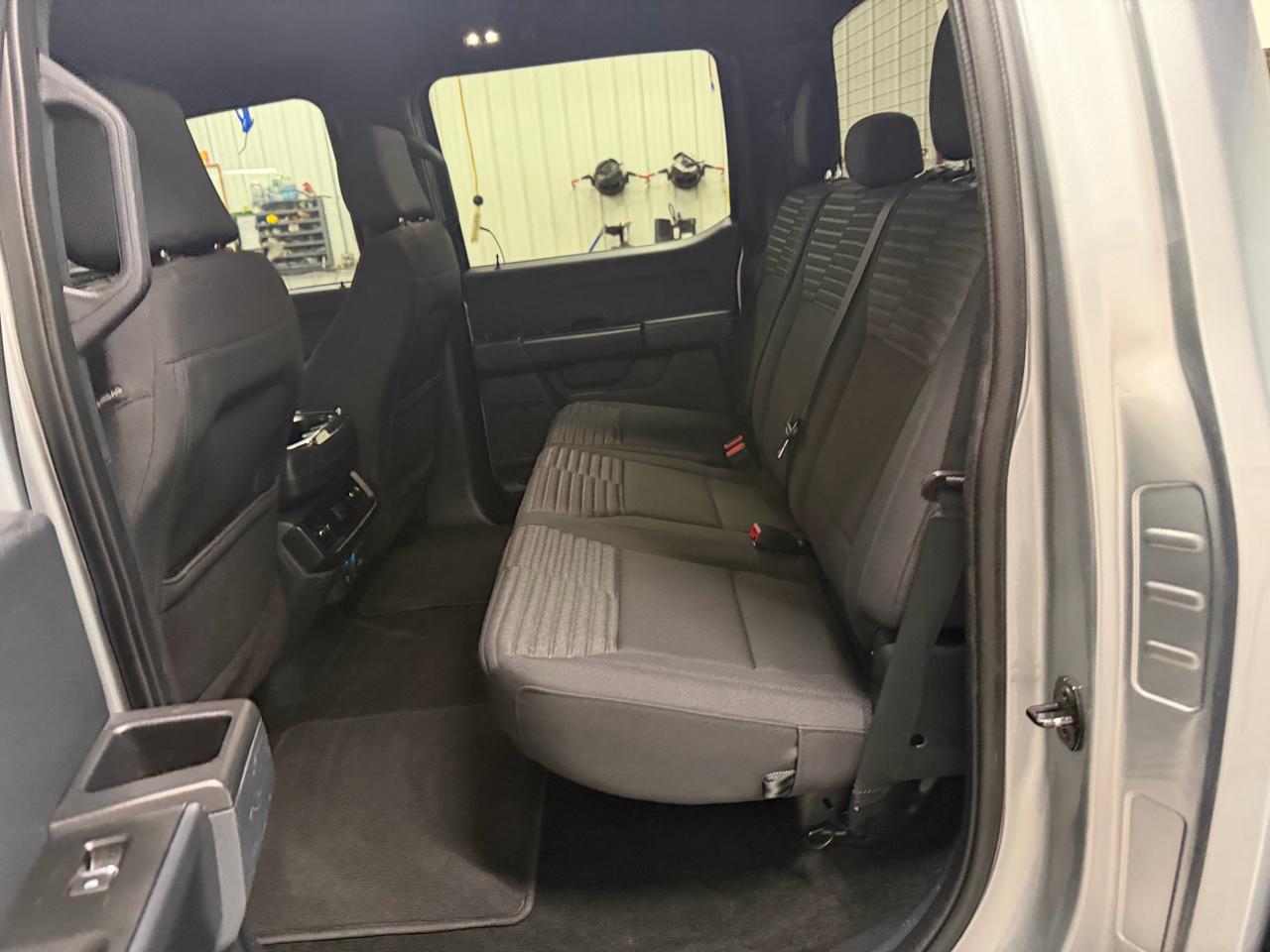 Ford F-150 4WD SuperCrew 145" STX 2022