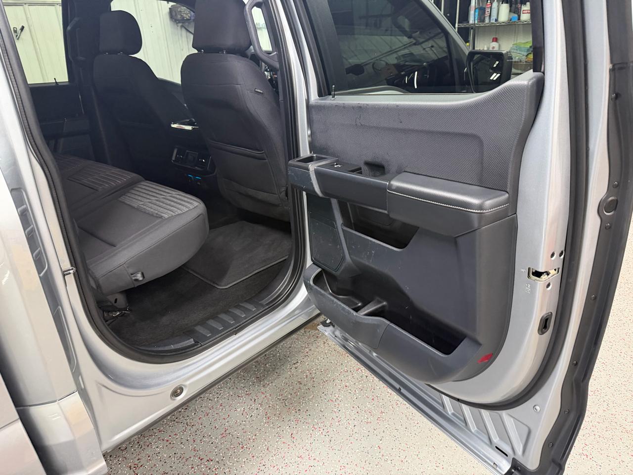 Ford F-150 4WD SuperCrew 145" STX 2022