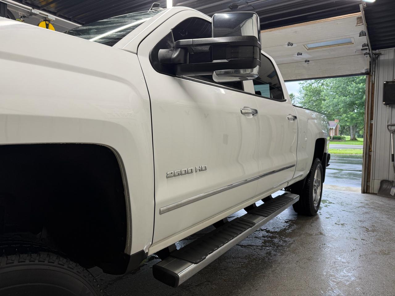 Chevrolet Silverado 2500HD 4WD Crew Cab 167.7" LTZ 2015