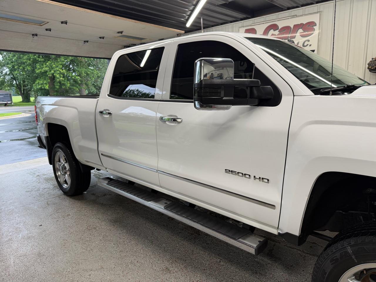 Chevrolet Silverado 2500HD 4WD Crew Cab 167.7" LTZ 2015