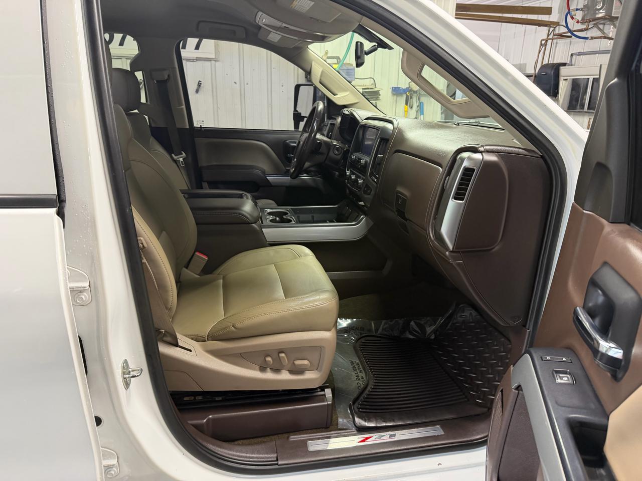 Chevrolet Silverado 2500HD 4WD Crew Cab 167.7" LTZ 2015