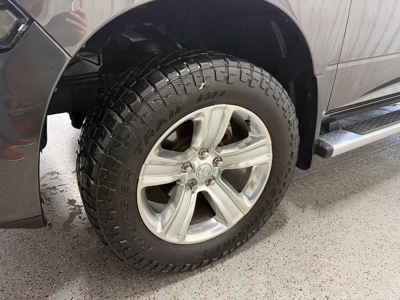 RAM 1500 4WD Crew Cab 149" Sport 2014