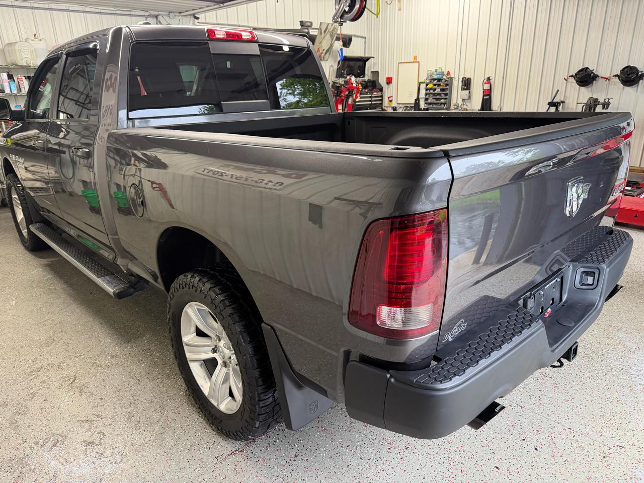 RAM 1500 4WD Crew Cab 149" Sport 2014