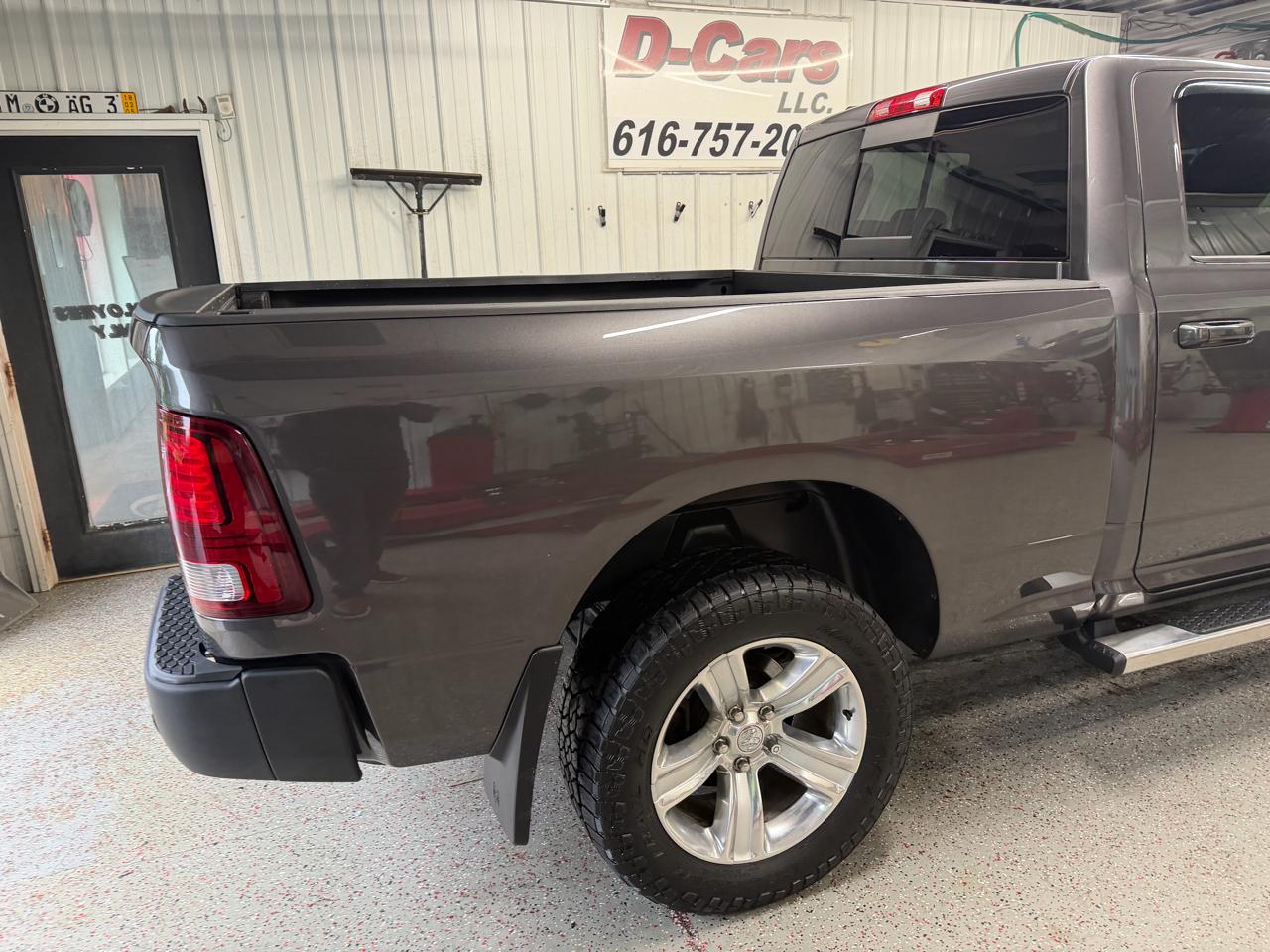 RAM 1500 4WD Crew Cab 149" Sport 2014