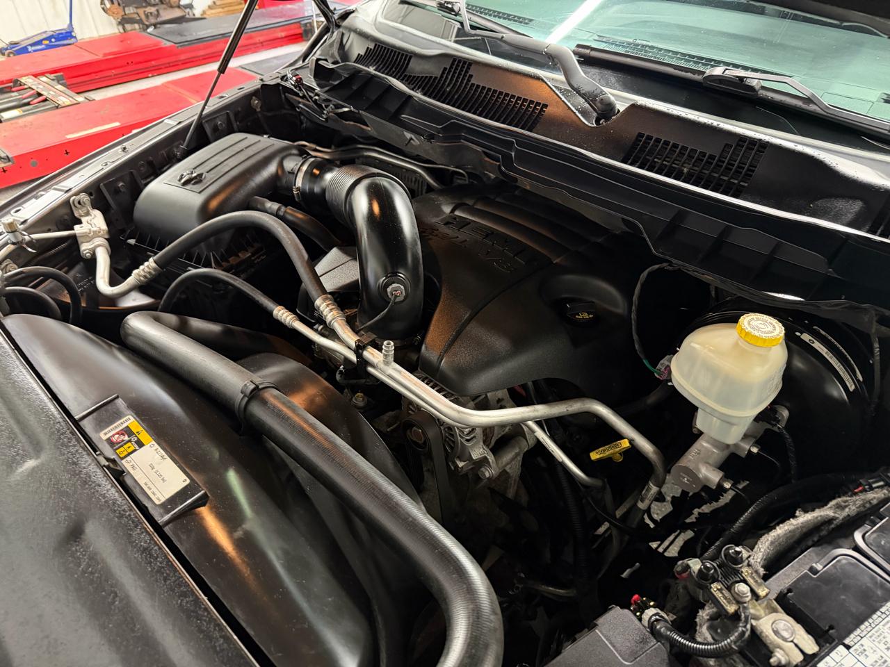 RAM 1500 4WD Crew Cab 149" Sport 2014