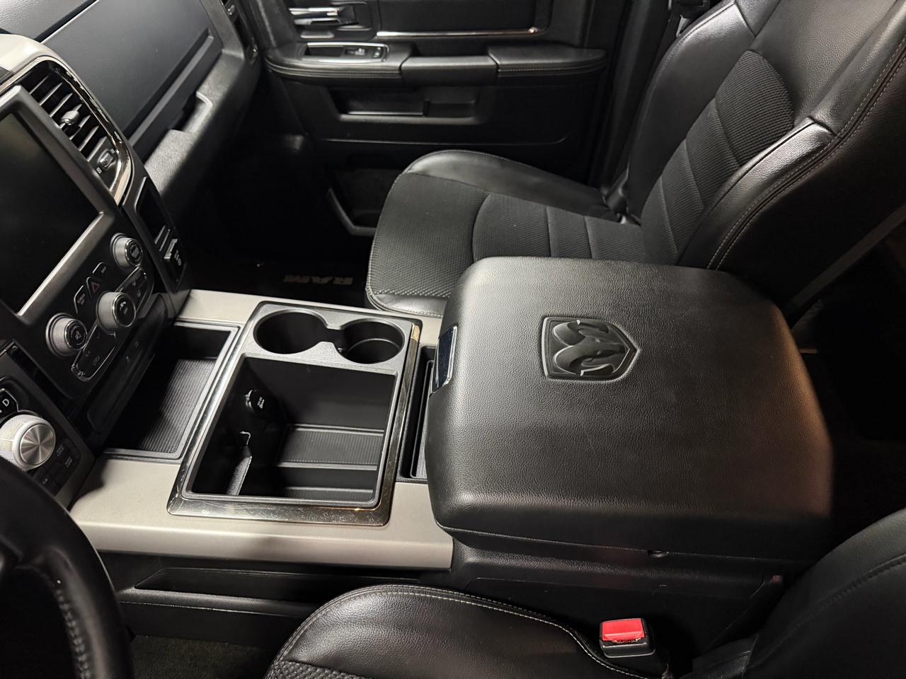 RAM 1500 4WD Crew Cab 149" Sport 2014