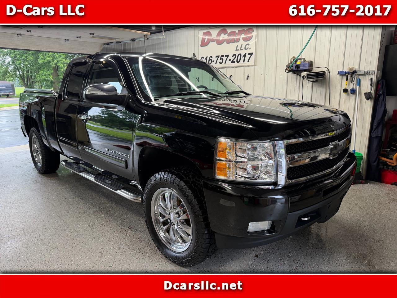 Chevrolet Silverado 1500 4WD Double Cab 143.5" LTZ w/1LZ 2009