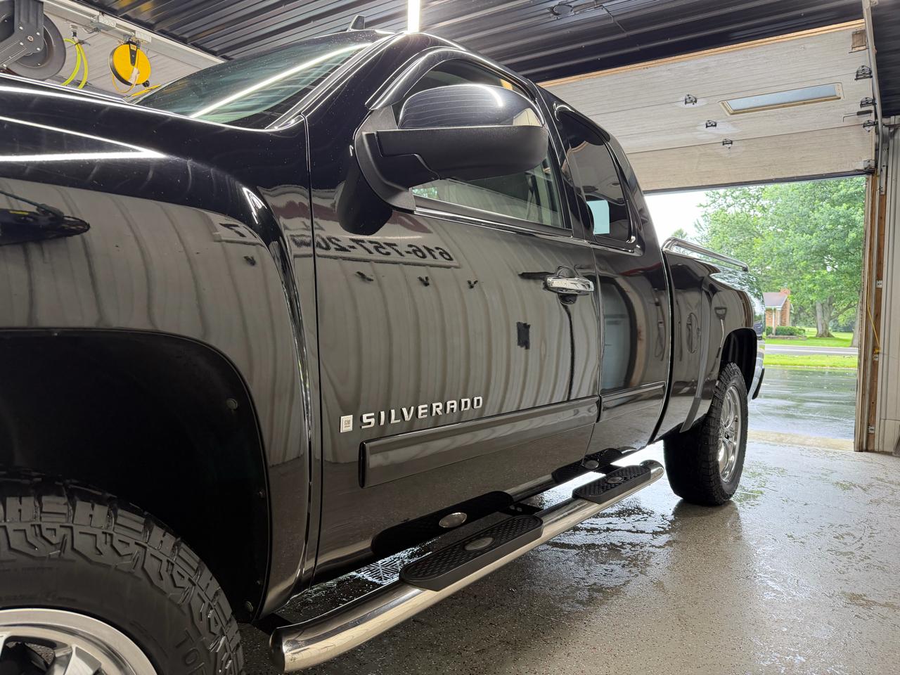 Chevrolet Silverado 1500 4WD Double Cab 143.5" LTZ w/1LZ 2009